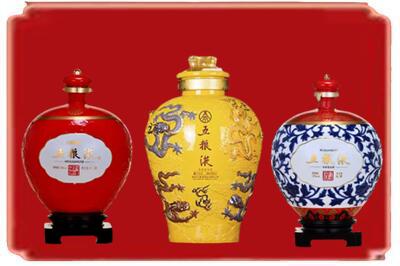 梅州五华县烟酒回收五粮液各种摆件.jpg